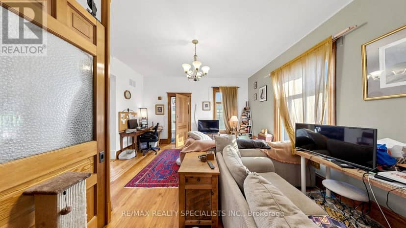 1316 King Street E — photo 5 of 40
