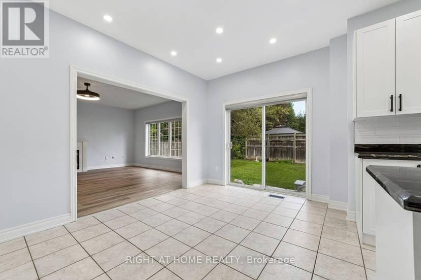 23 Croxall Boulevard — photo 11 of 40