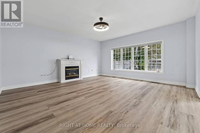 23 Croxall Boulevard — photo 7 of 40