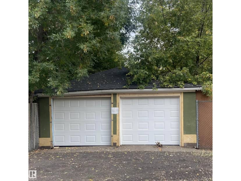9347 105 AV NW NW — photo 11 of 40