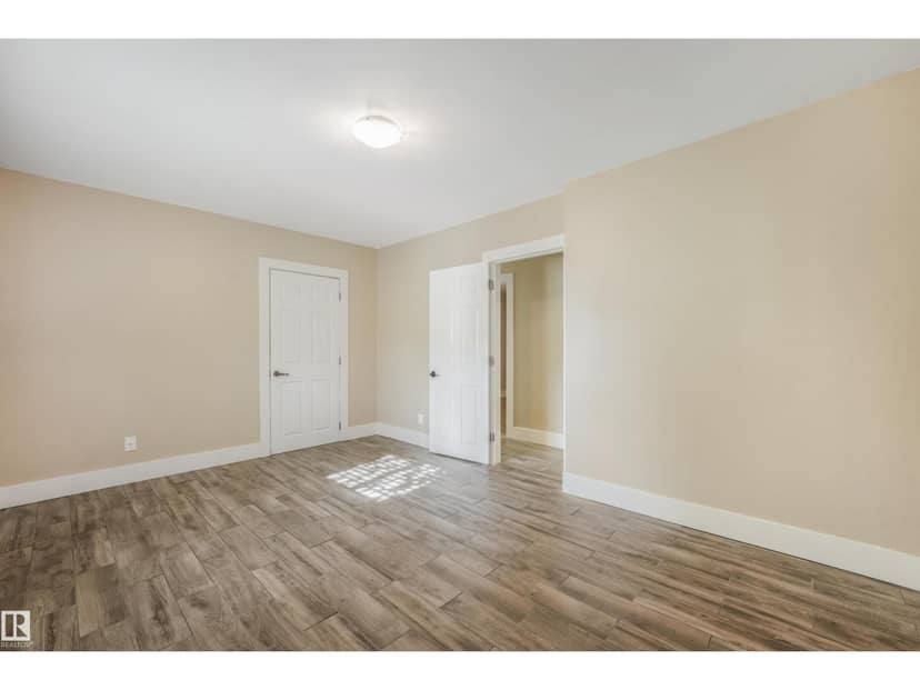 9347 105 AV NW NW — photo 25 of 40