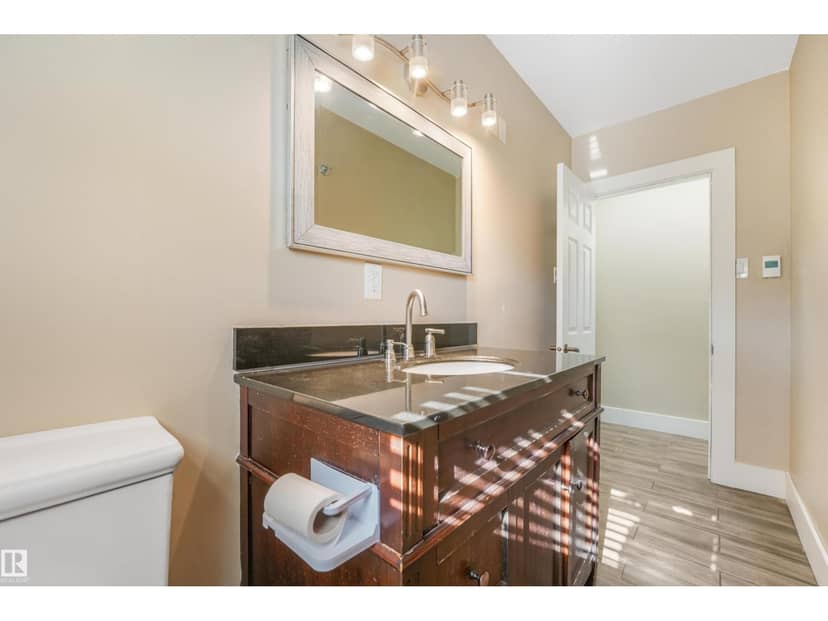 9347 105 AV NW NW — photo 30 of 40