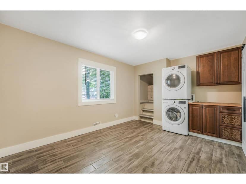 9347 105 AV NW NW — photo 28 of 40