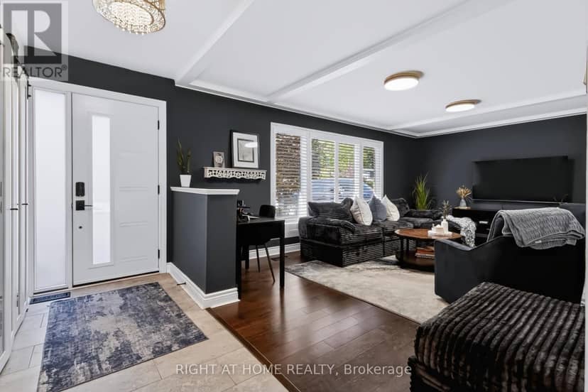 493 Forestwood Crescent, Burlington, photo 2