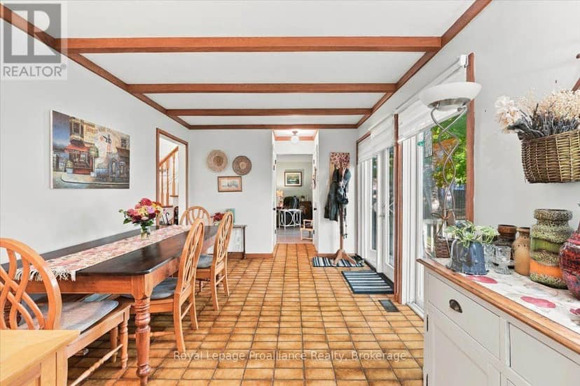 33 Lesley Drive — photo 13 of 38