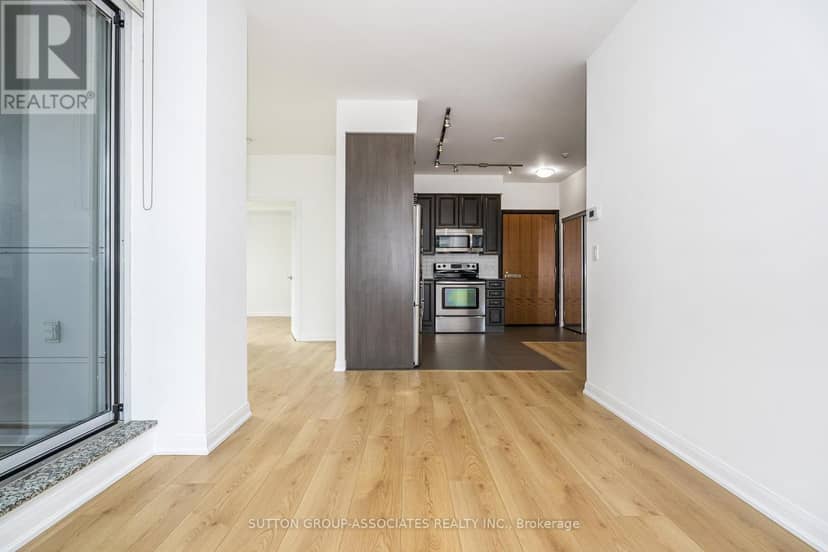 703 - 500 Sherbourne Street — photo 6 of 40