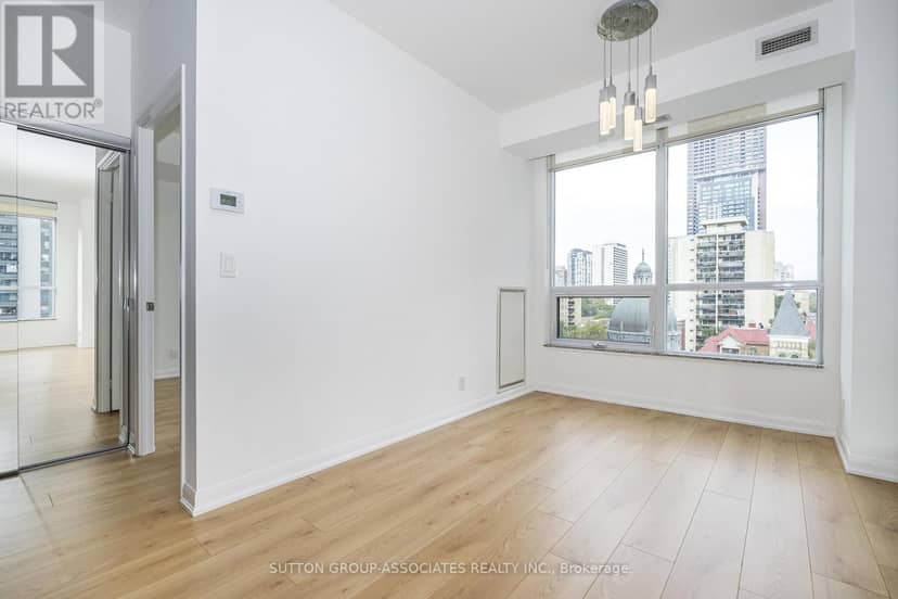 703 - 500 Sherbourne Street — photo 7 of 40