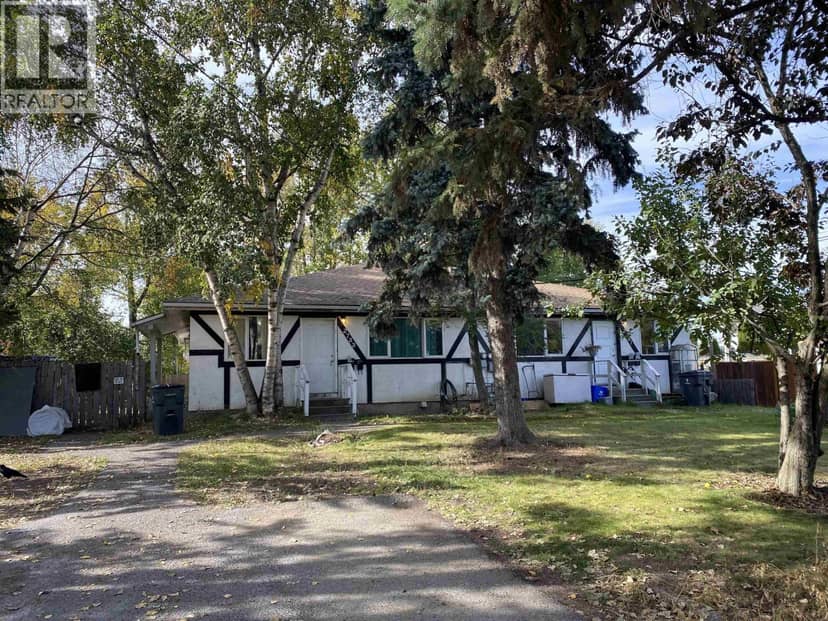 2731-2733 MOYIE STREET, Prince George