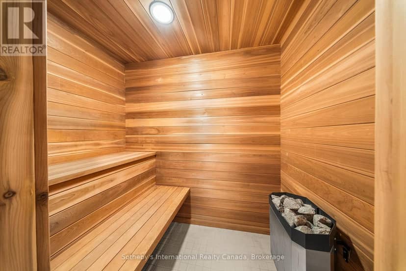 41 Machar Crescent — photo 39 of 40