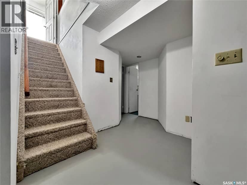 804 Thompson STREET — photo 17 of 31