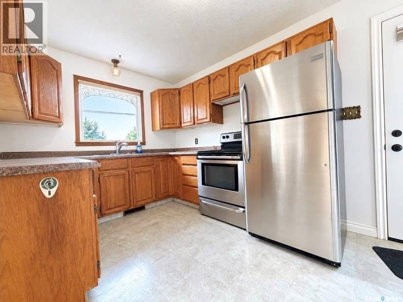 804 Thompson STREET, Whitewood, photo 5