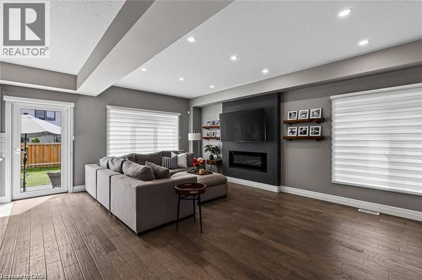 9 GIBBONS Road — photo 13 of 40
