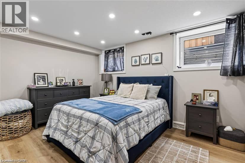 9 GIBBONS Road — photo 37 of 40