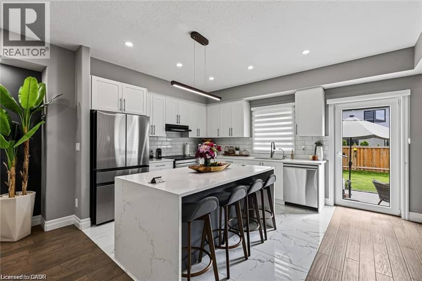 9 GIBBONS Road — photo 7 of 40