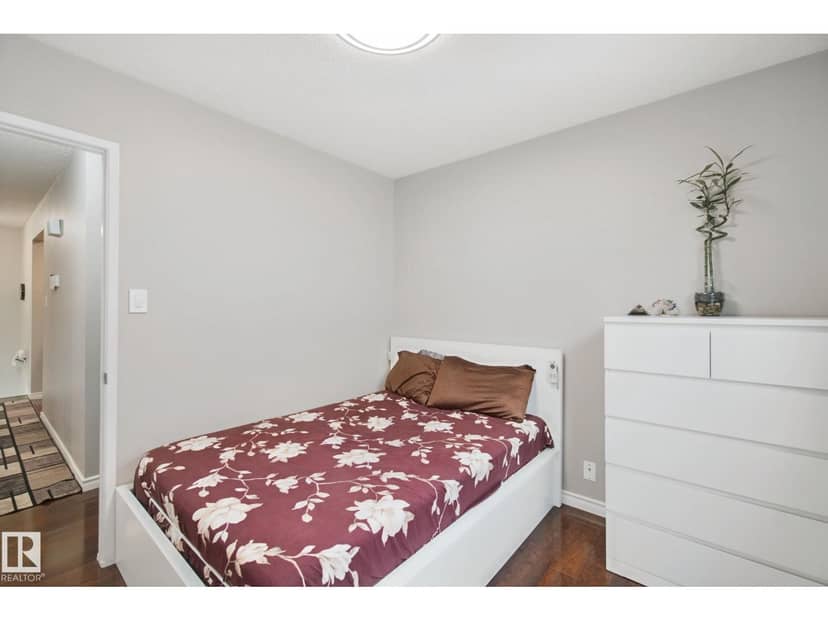 18525 86A AV NW — photo 37 of 40