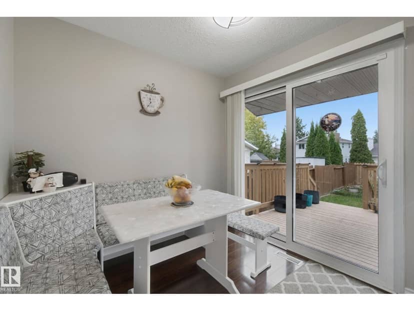 18525 86A AV NW — photo 16 of 40