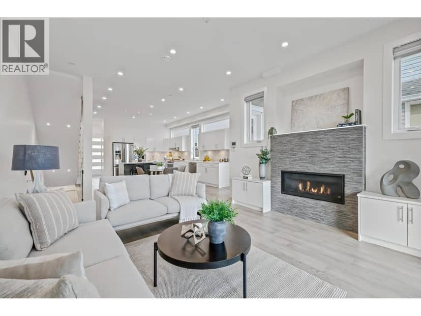 409 W KEITH ROAD, North Vancouver