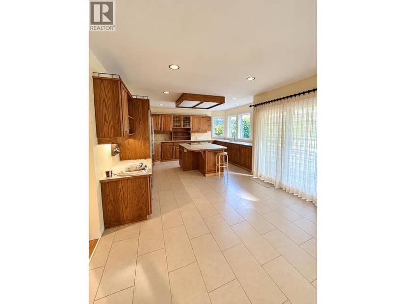 1590 GLEN ABBEY DRIVE, Burnaby, photo 6