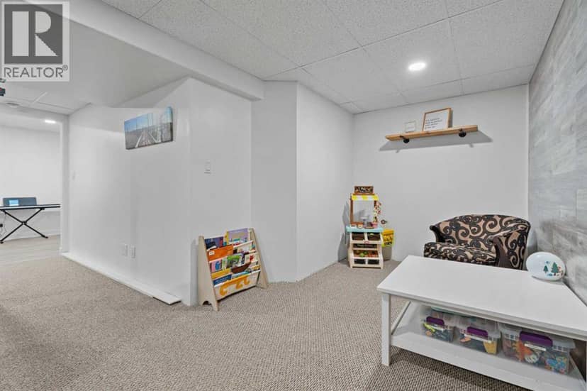 31 Mt Aberdeen Grove SE — photo 40 of 40