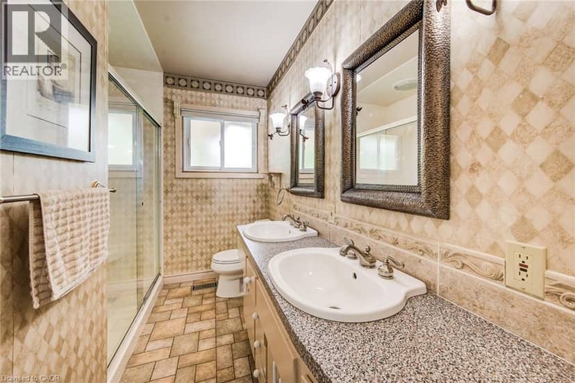 192 WARREN Road — photo 12 of 20