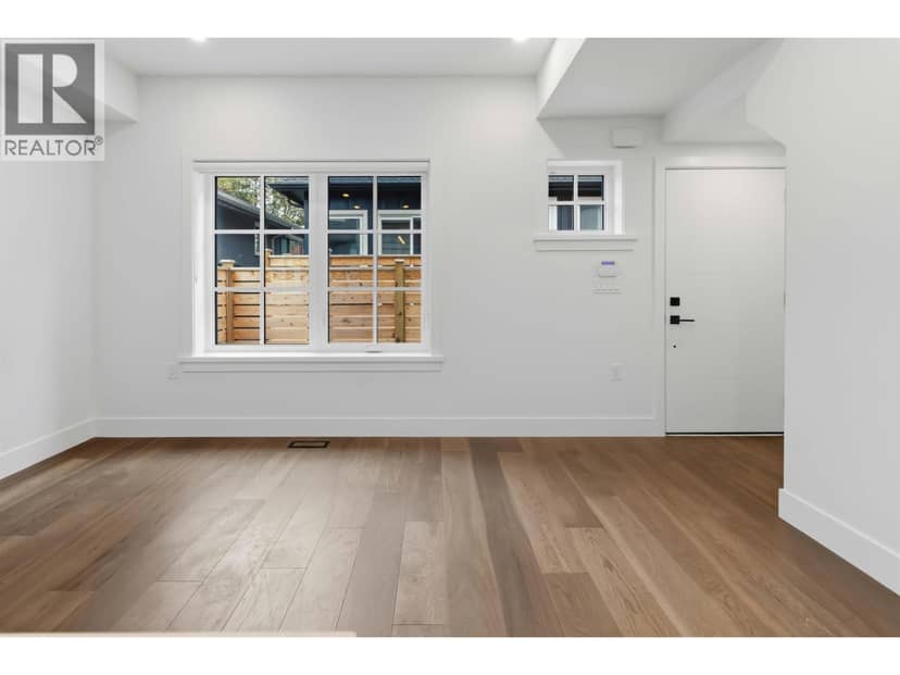 2 552 KASLO STREET, Vancouver, photo 3