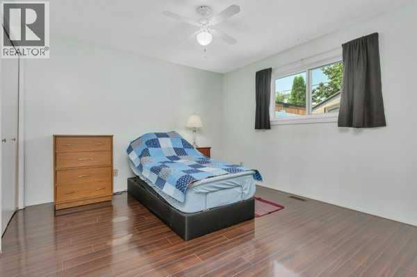 240 Ebert Close — photo 13 of 21