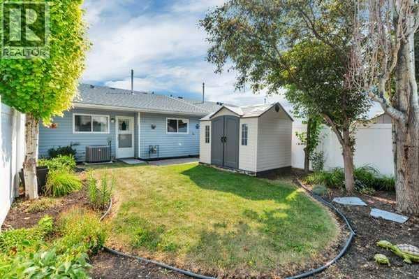 240 Ebert Close — photo 15 of 21
