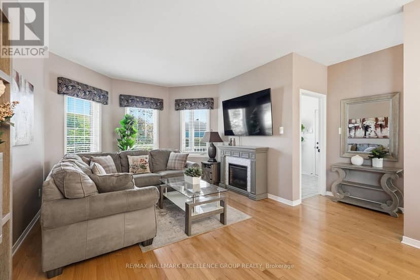 1611 Sebastien Crescent — photo 5 of 40