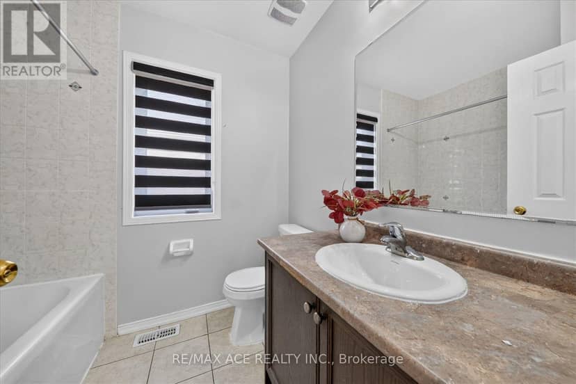 39 Skelton Crescent — photo 35 of 40