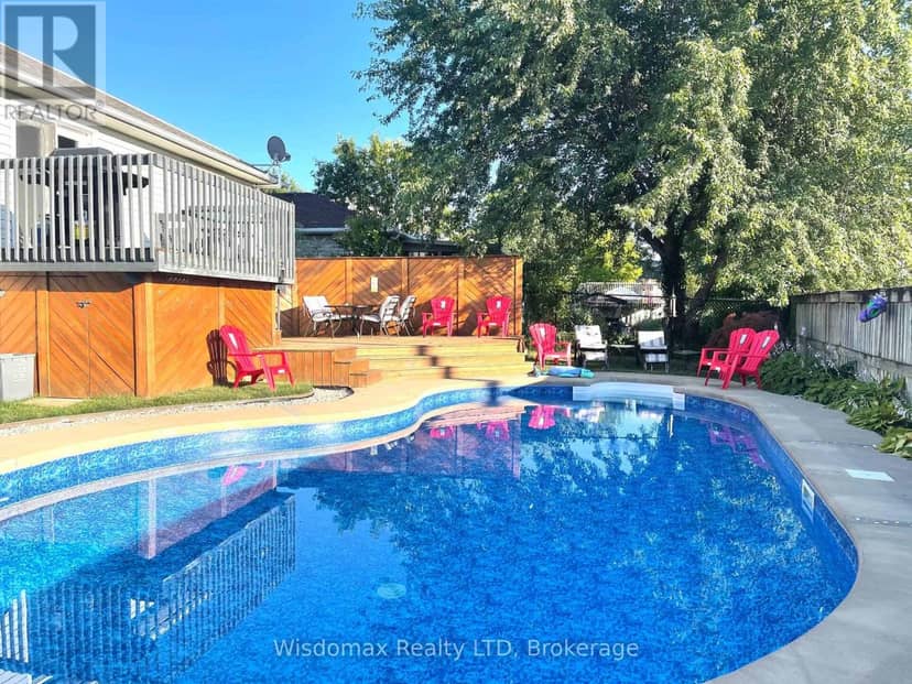 8272 Woodsview Crescent, Niagara Falls