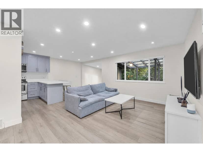 2668 STELLAR COURT, Coquitlam, photo 4