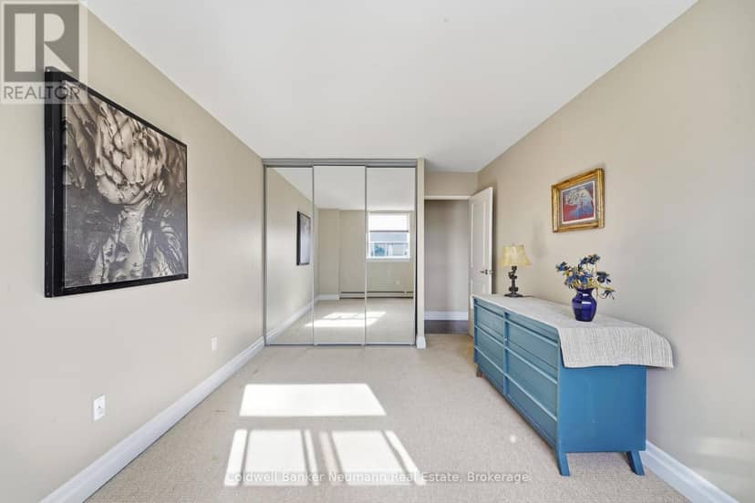 803 - 55 Yarmouth Street — photo 13 of 40