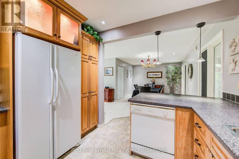 192 Warren Road — photo 14 of 40