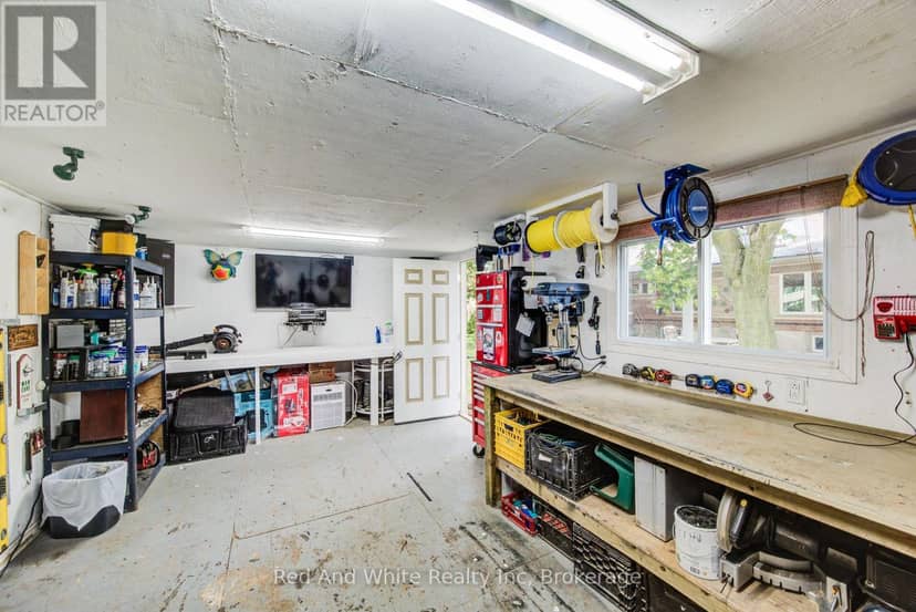 192 Warren Road — photo 38 of 40