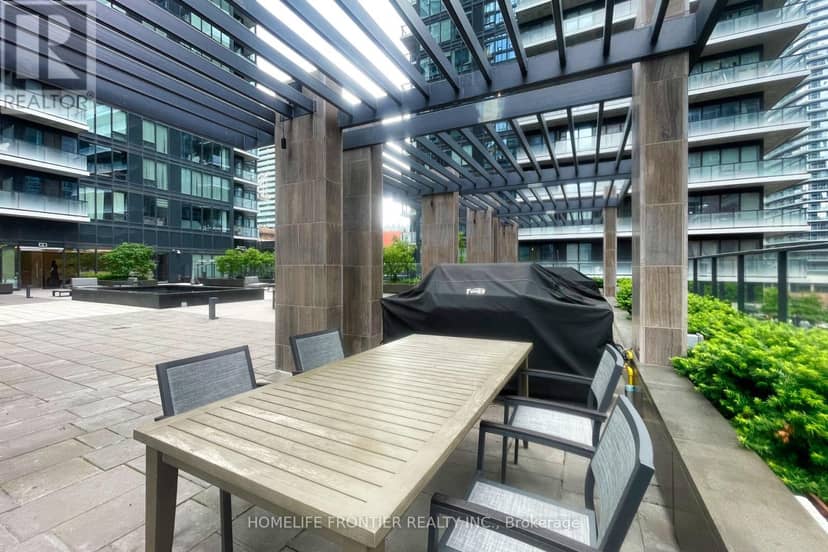 705 - 115 Blue Jays Way — photo 18 of 31