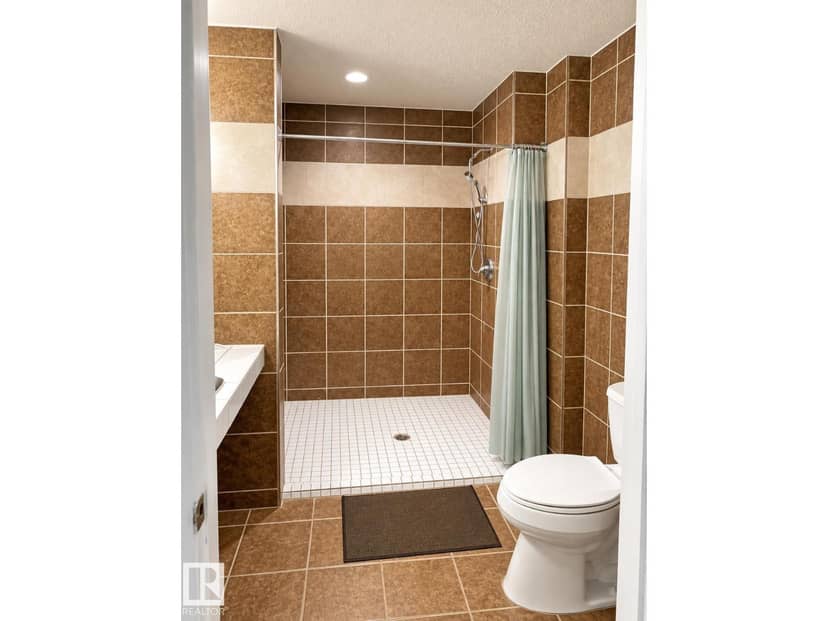 18929 99A AV NW — photo 14 of 40