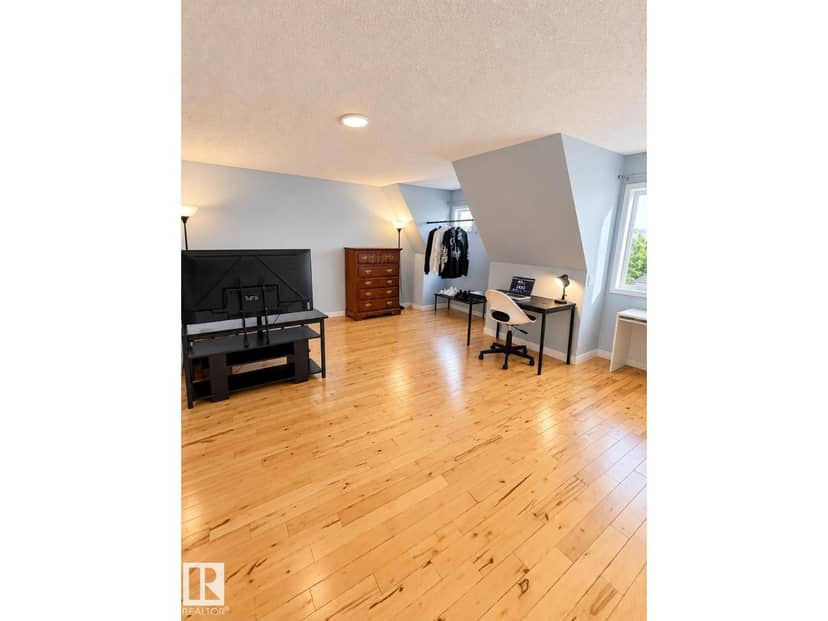 18929 99A AV NW — photo 34 of 40