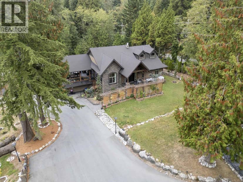 27242 DEWDNEY TRUNK ROAD, Maple Ridge