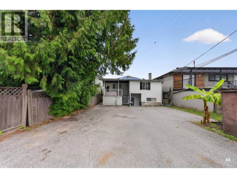 2528 E 24TH AVENUE, Vancouver, photo 2