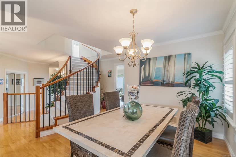 1765 Admiral Tryon Blvd — photo 21 of 40