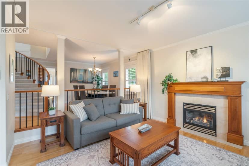 1765 Admiral Tryon Blvd — photo 15 of 40