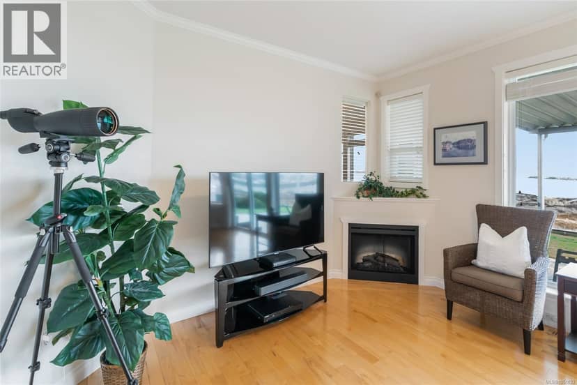 1765 Admiral Tryon Blvd — photo 29 of 40
