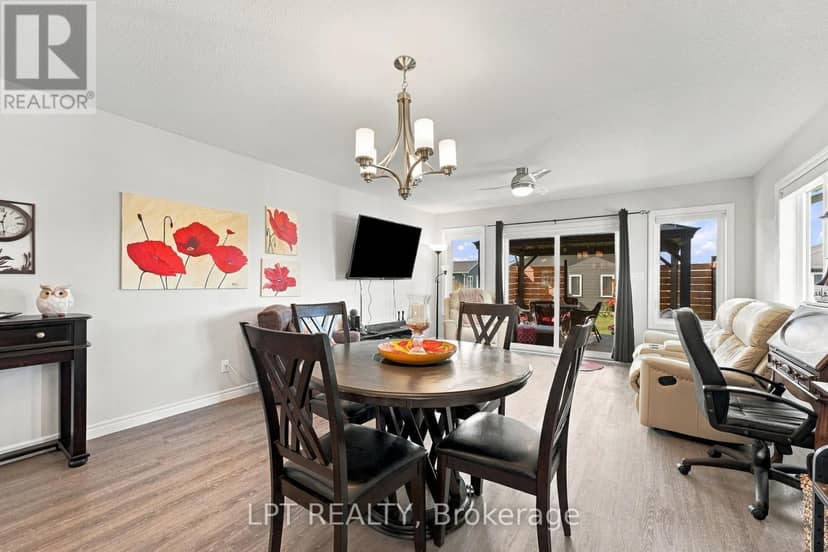 102 Huron Heights Drive — photo 22 of 40
