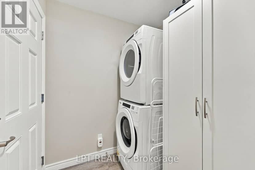 102 Huron Heights Drive — photo 32 of 40