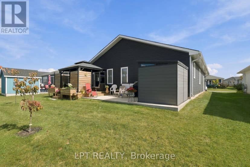 102 Huron Heights Drive — photo 35 of 40