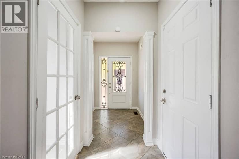 358 LAUNDON Terrace, Milton, photo 4