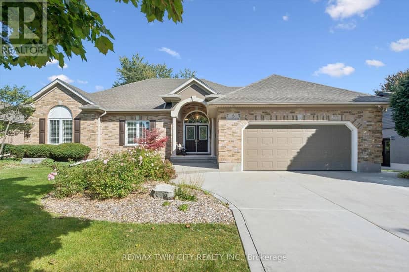 8 Chancellor Drive, Woolwich
