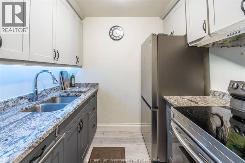 140 Park AVENUE East Unit# 211 — photo 4 of 20