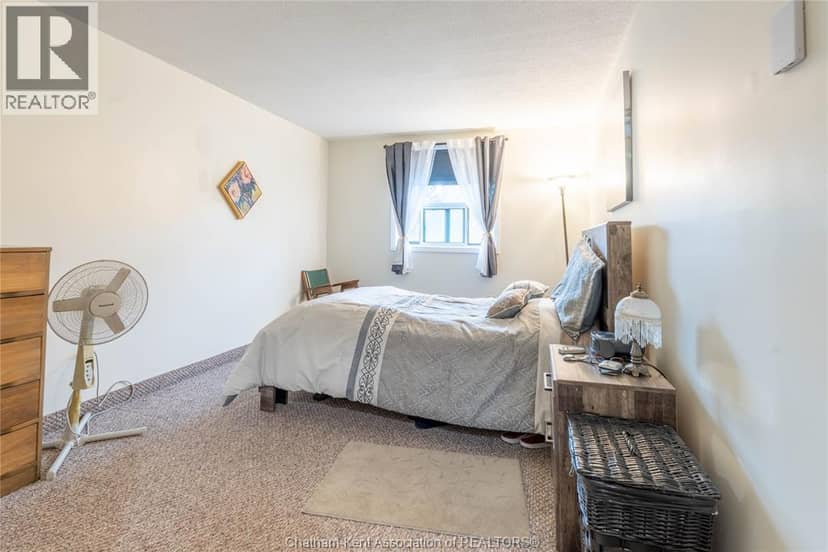 140 Park AVENUE East Unit# 211 — photo 9 of 20