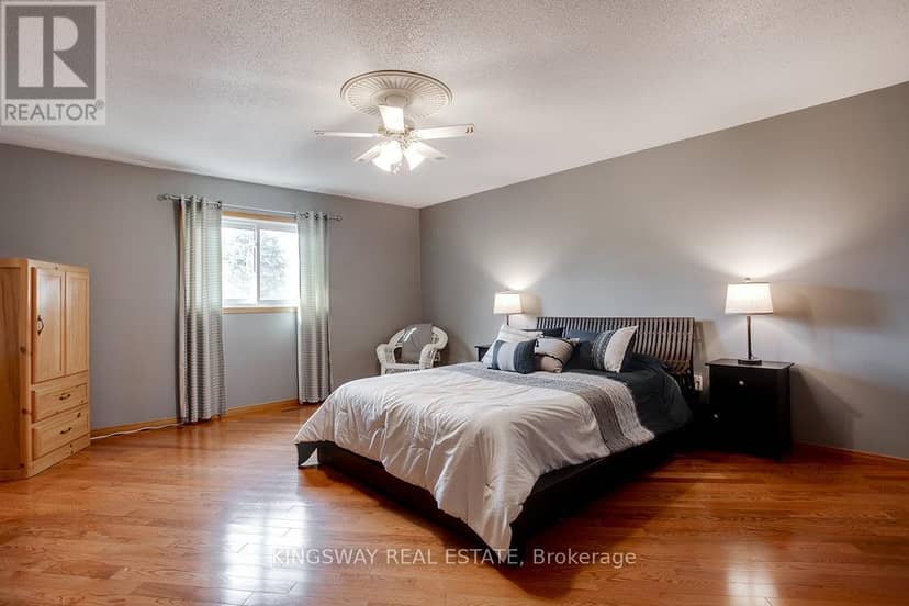 407 Glenashton Drive — photo 27 of 39